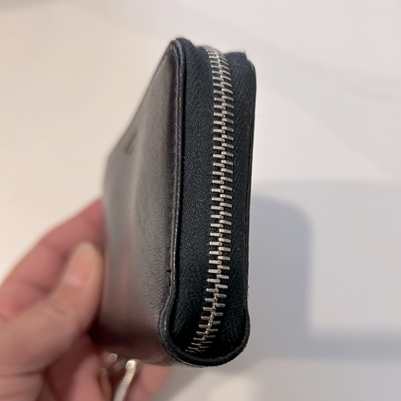 💯 Givenchy Black Lambskin Leather Shark Tooth Coin Purse Wallet - Unisex - Picture 7 of 10